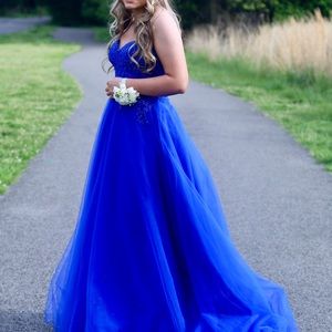 Vienna prom dress. Size 6.